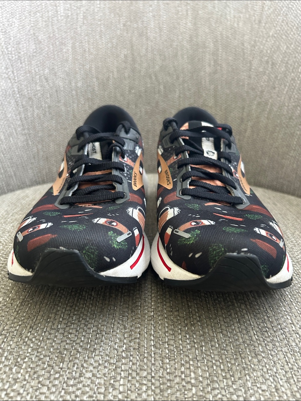 Brooks Ghost 14 "Run Hoppy" Special Edition Sneakers - Picture 5 of 7